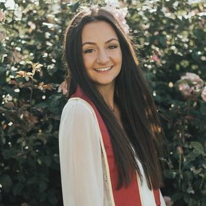 Meet your Posher, Zaira